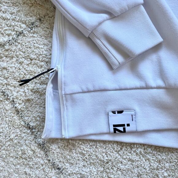 IZZUE White Crewneck Sweatshirt Size 4 - Picture 7 of 9